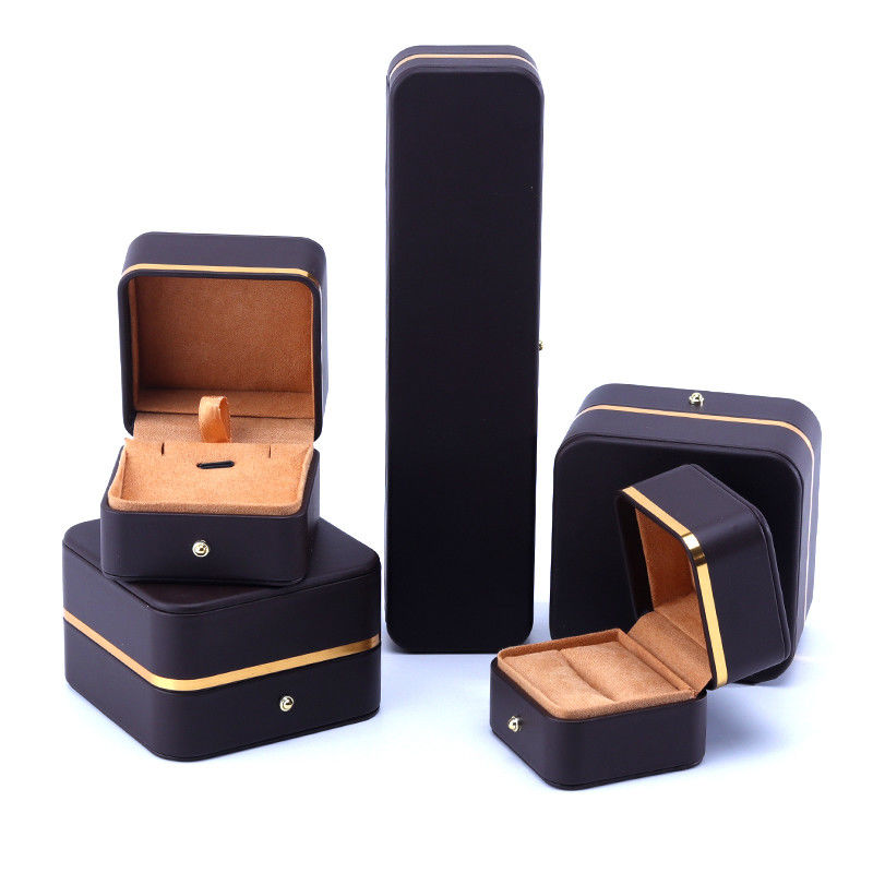 Embossing Logo Grade Leather Jewelry Packaging Box for Bracelet Necklace Watch and Ring