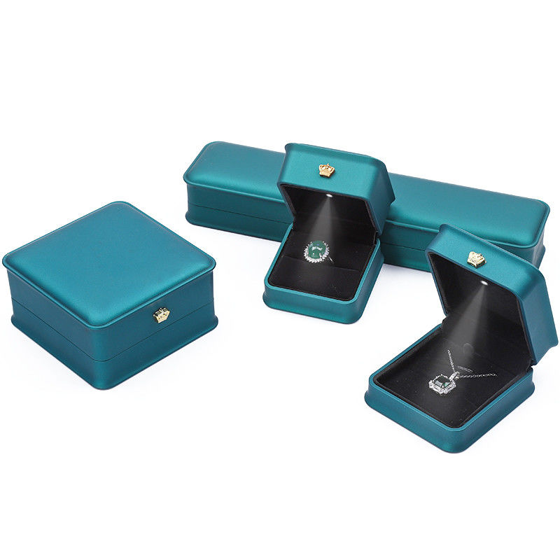 Light Green Led Light Jewellery Box For Necklace Bracelet Ring Earrings Custom Size