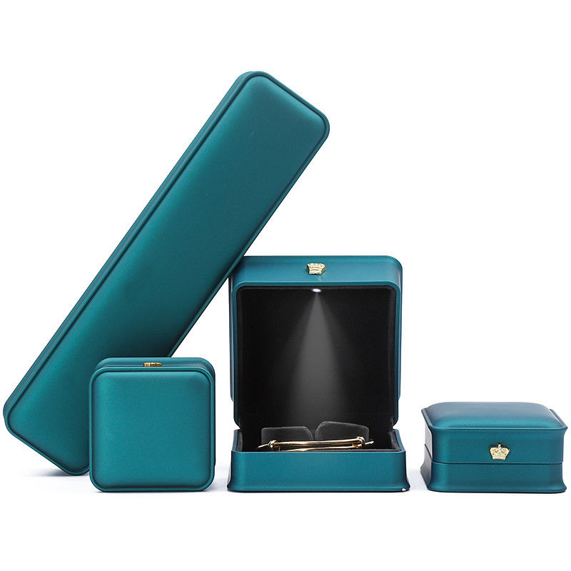 Light Green Led Light Jewellery Box For Necklace Bracelet Ring Earrings Custom Size