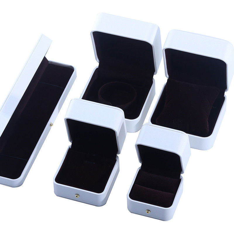 White PU Leather Jewelry Packaging Box for Wedding Necklace Earrings Ring 9.5*9.5*6cm
