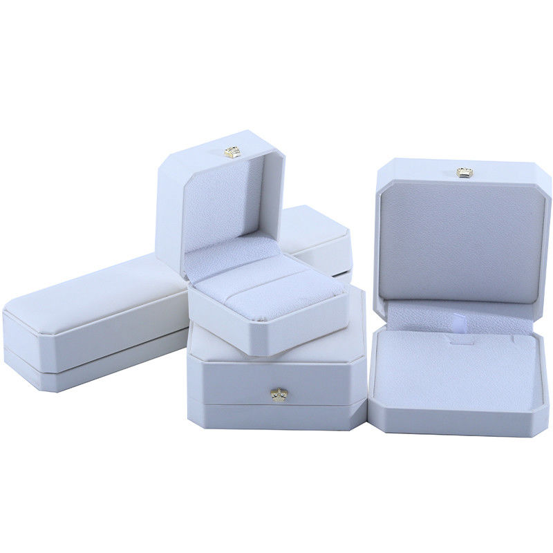 White PU Leather Jewelry Box for Hanhong Custom Crown Shape Jewelry Storage Function
