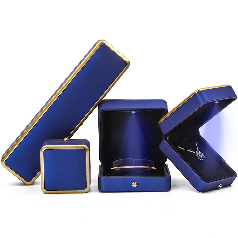 Bracelet Necklace Earrings Ring Jewelry Box with Eco-friendly Material and LED Light