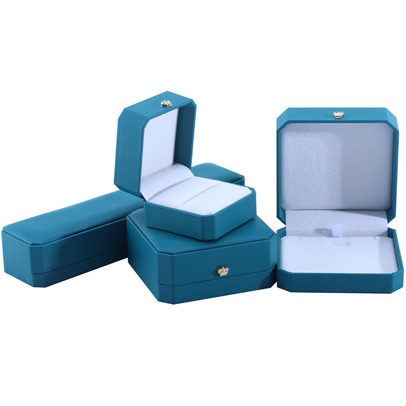 Custom Crown Shape Jewelry Storage Box in Green PU Leather for Bracelets and Earrings