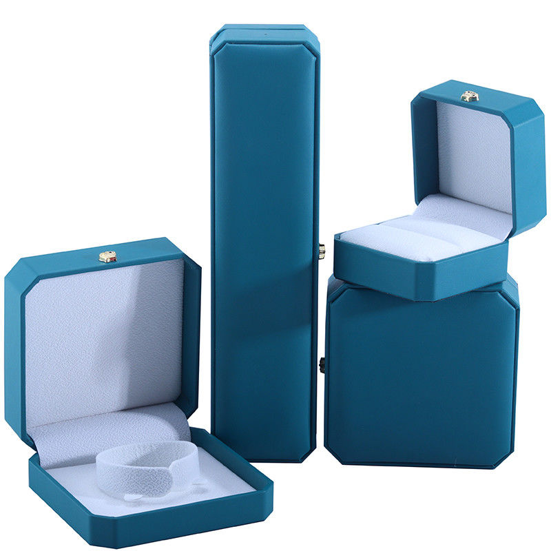 Custom Crown Shape Jewelry Storage Box in Green PU Leather for Bracelets and Earrings