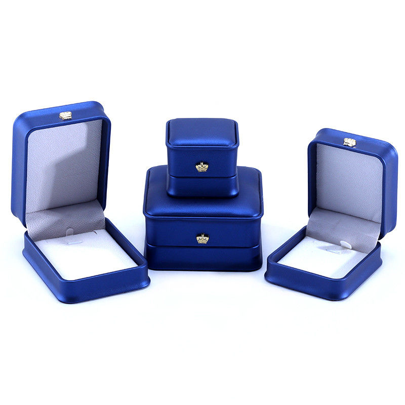 Custom Logo PU Leather Crown Design Jewelry Box Set for Blue Bracelet Necklace Ring