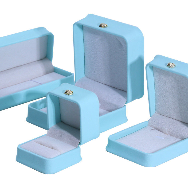 Jewelry Package in Cyan with Crown Design Hanhong Custom Logo Luxury PU Leather Suit Box