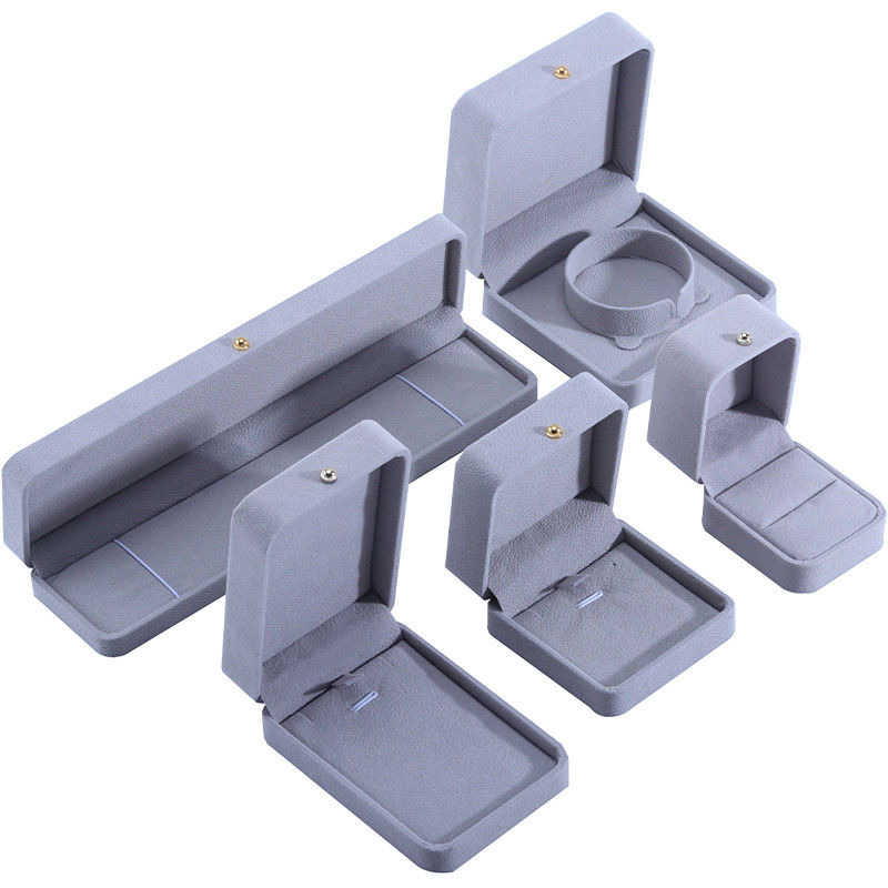 Hot Stamping Logo Velvet Jewelry Box for Necklace Bracelet Earrings and Ring 9*9*3.5cm