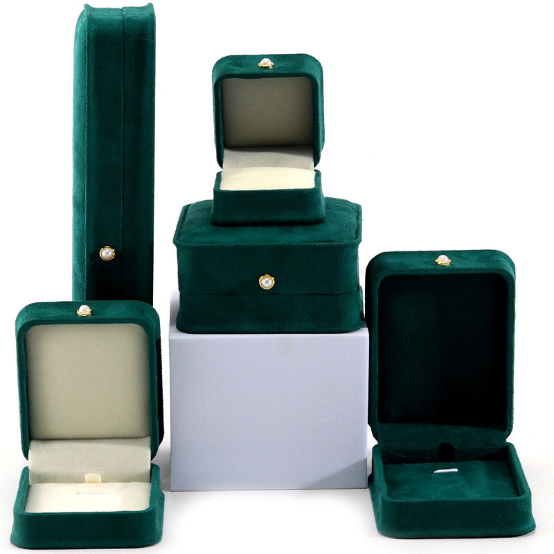 9*9*4.5cm Green Velvet Ring Jewelry Box for Customized Bracelet Earrings Packaging