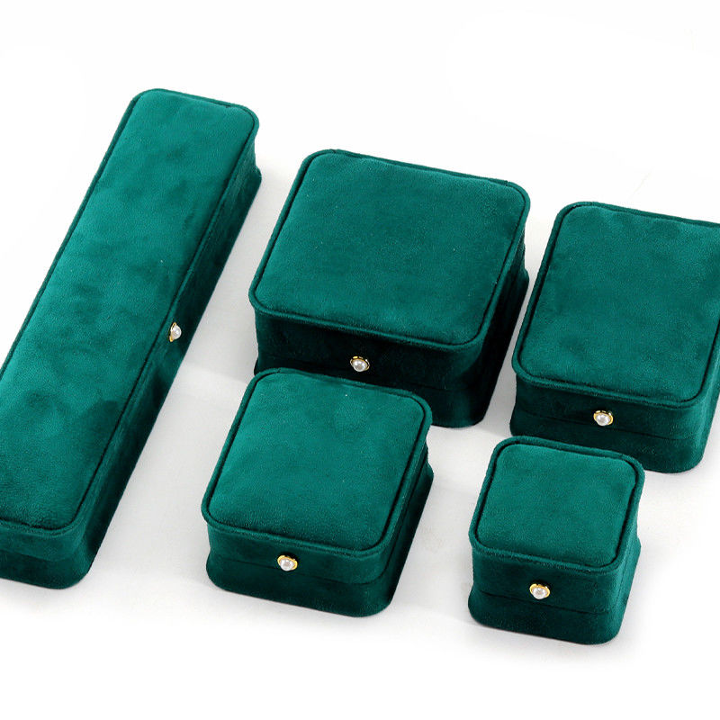9*9*4.5cm Green Velvet Ring Jewelry Box for Customized Bracelet Earrings Packaging