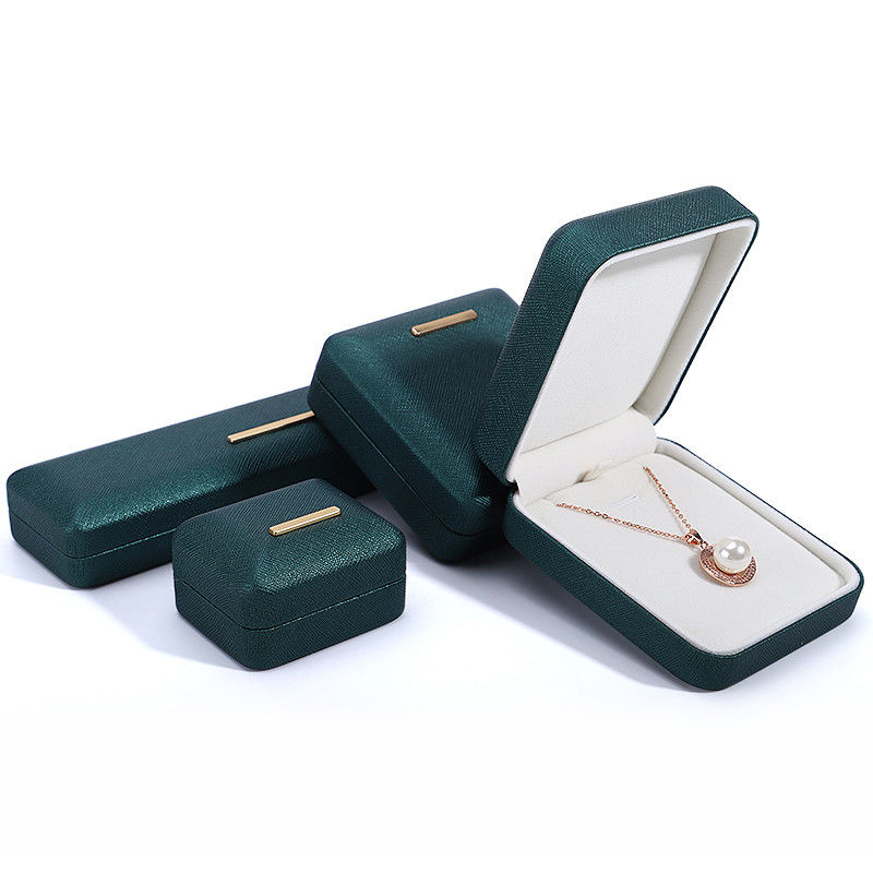 Customized Red PU Leather Velvet Jewelry Box for Bracelet Earring and Pendant Packaging