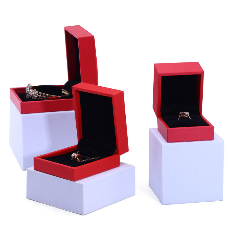 Custom Brand Red Faux Leather Jewelry Box Luxury Jeweller Packaging Box