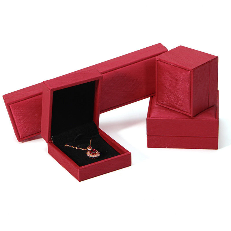 Hanhong 2022 Jewelry Box Packaging Set PU Leather Jewelry Cassette with Logo Custom Printed Ring Box