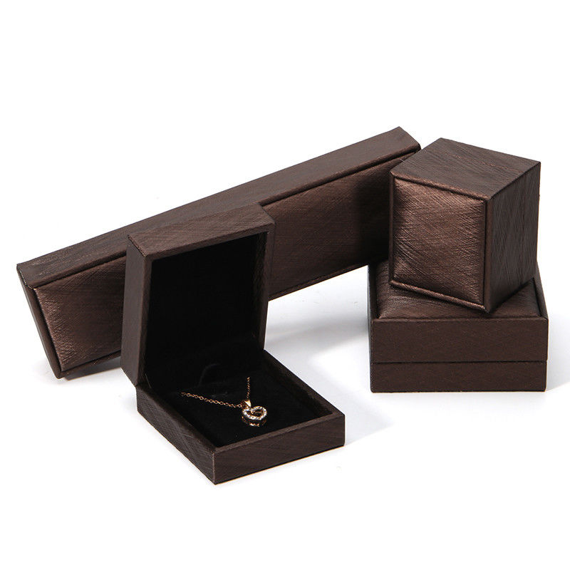 Hanhong 2022 Jewelry Box Packaging Set PU Leather Jewelry Cassette with Logo Custom Printed Ring Box