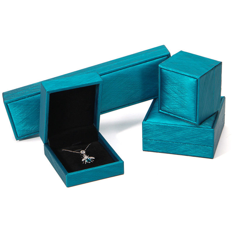 Hanhong 2022 Jewelry Box Packaging Set PU Leather Jewelry Cassette with Logo Custom Printed Ring Box