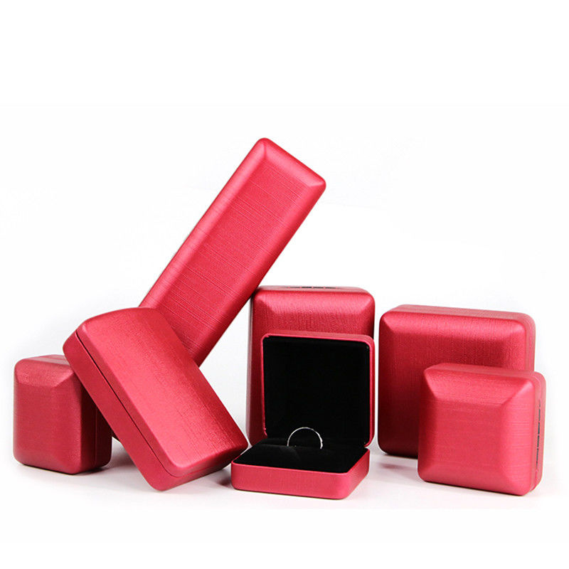 Red PU Leather Jewelry Box for Rings and Sets Customized Hanhong Design Iron Material