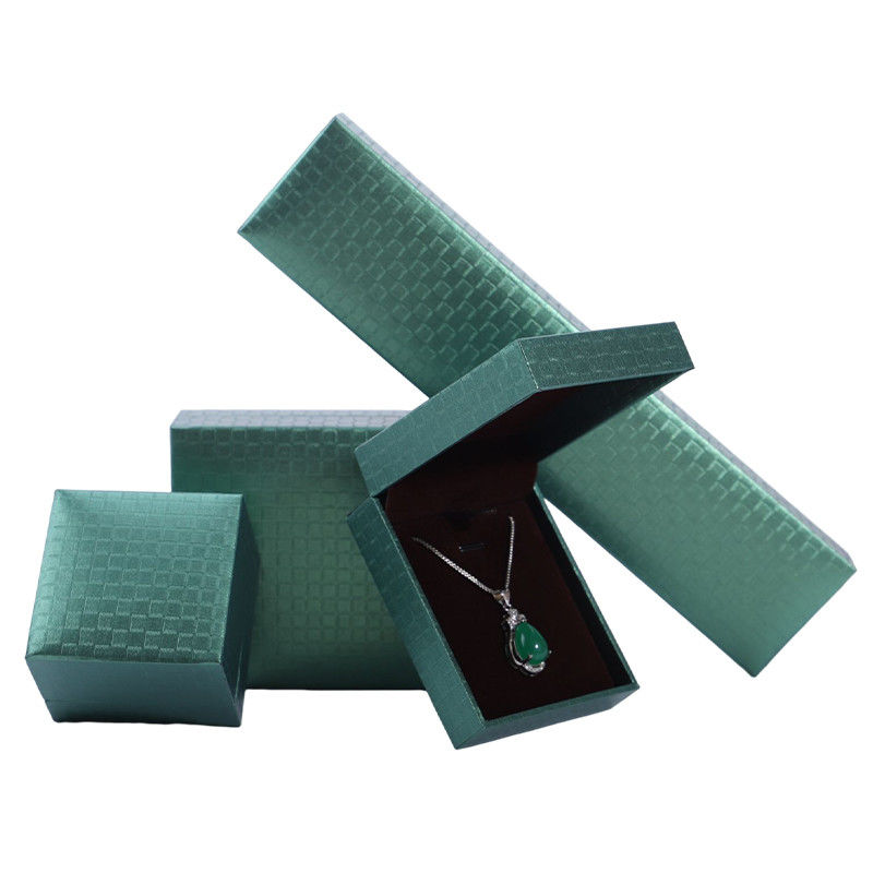 Green Paper Jewelry Display Box , Pendant Bracelet Necklace Ring Jewelry Packaging