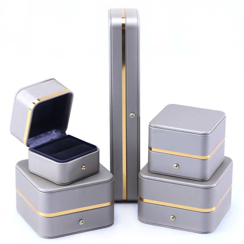 Embossing Logo Hanhong Custom Leather Jewelry Box for Grade Bracelet Necklace Watch