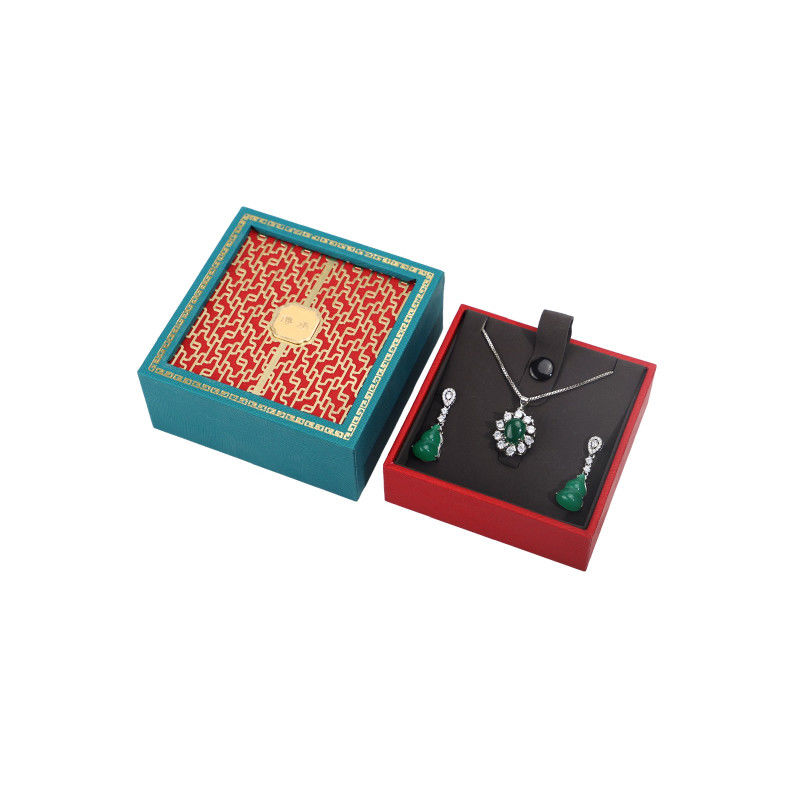Custom Logo Green Wooden Jewelry Box Necklace and Bracelet Box Packaging