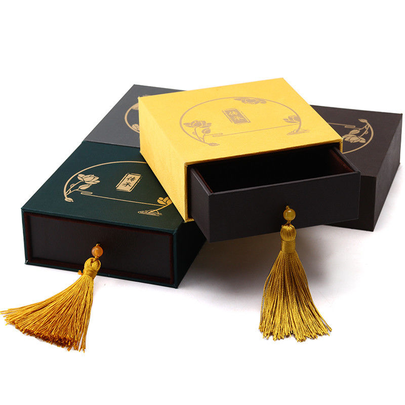 Chinese Style Exquisite Luxury Jewelry Packaging Box With Tassel Decor