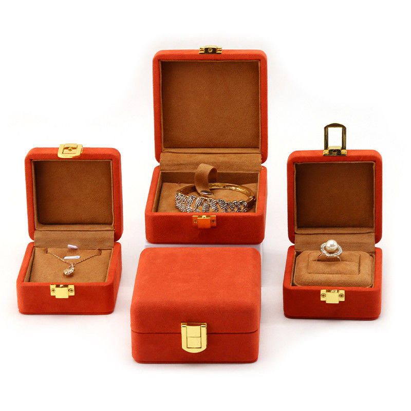 Red Soft Sleek Velvet Luxury Jewelry Storage Packaging with Gold Buckle Closure