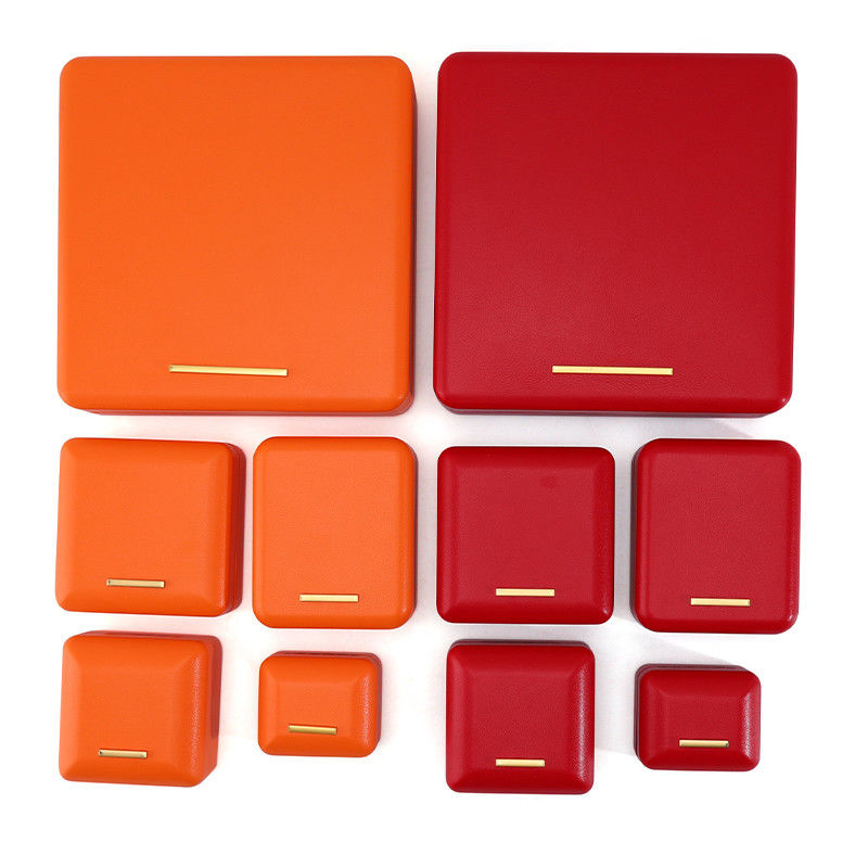 Multi-Color Sleek Convex PU Leather Jewelry Storage Box for Luxury Packaging