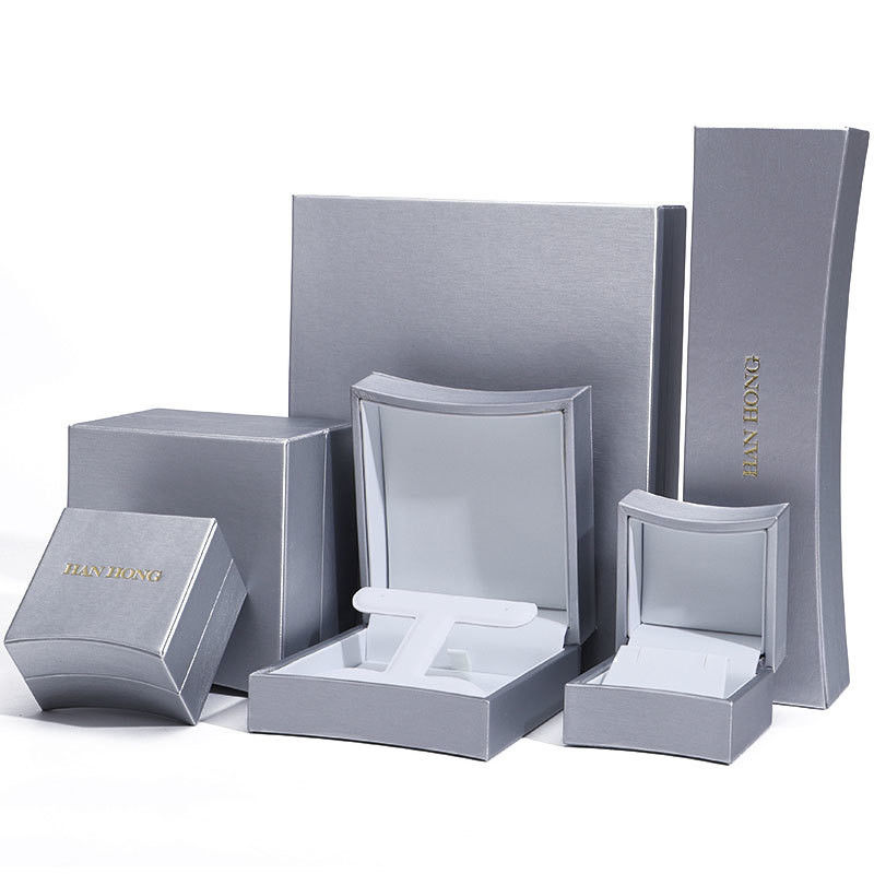Silver Captivating Arc-Shaped PU Leather Jewelry Box Luxury Storage Packaging