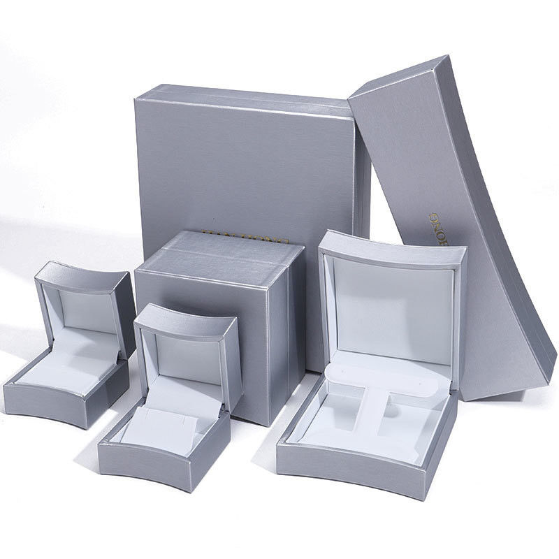Silver Captivating Arc-Shaped PU Leather Jewelry Box Luxury Storage Packaging