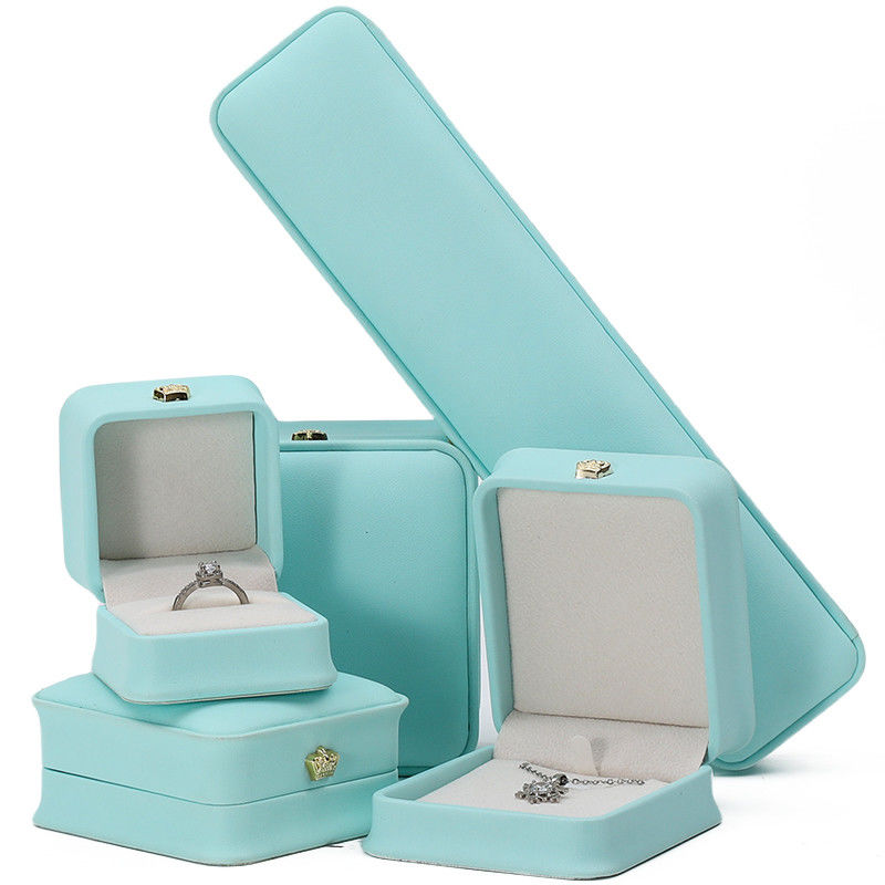 Round Corner Arc Shaped PU Leather Luxury Jewelry Box Set with Crown Ornament