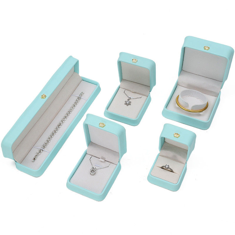 Round Corner Arc Shaped PU Leather Luxury Jewelry Box Set with Crown Ornament