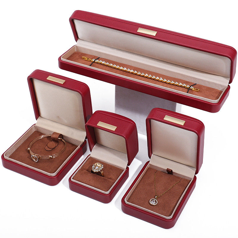 Floating Effect Red PU Leather Luxury Jewelry Packaging Box Set with Gold Bar