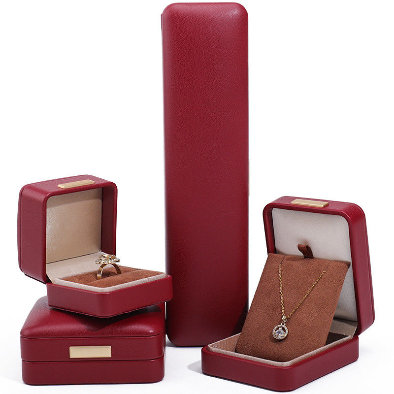 Floating Effect Red PU Leather Luxury Jewelry Packaging Box Set with Gold Bar
