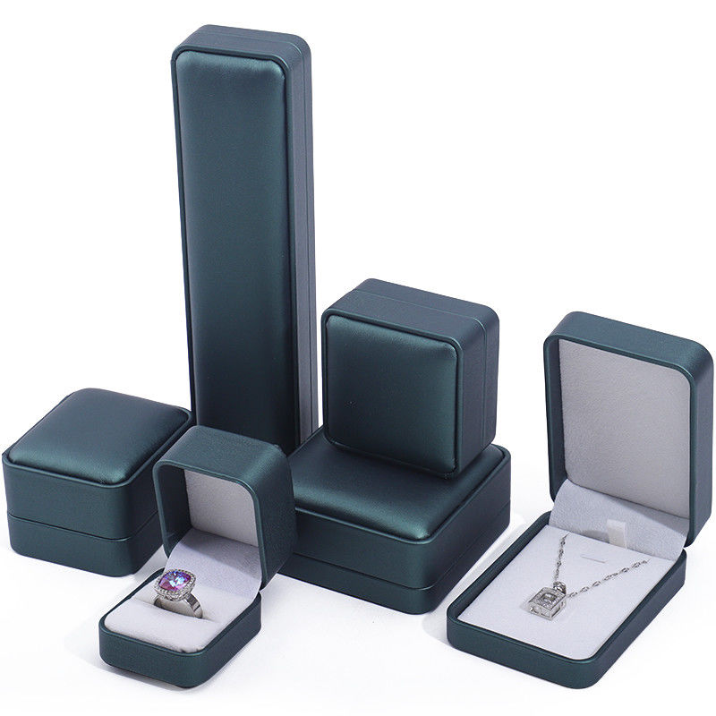 Dark Green Noble Faux Leather Jewelry Storage Cases Tasteful Luxury Packaging