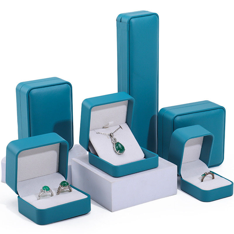 Peacock Green Eye-Catching Faux Leather Jewelry Packaging Box Set Luxury Case