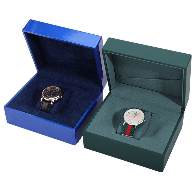 Gorgeous Glossy Smooth Plastic Watch Packaging Box With Stylish Leather Pattern