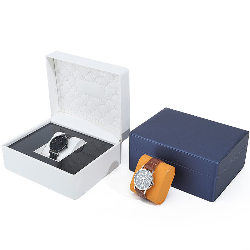 Soft Touch Lining PU Leather Watch Box Luxury Packaging with Sleek Wooden Internal