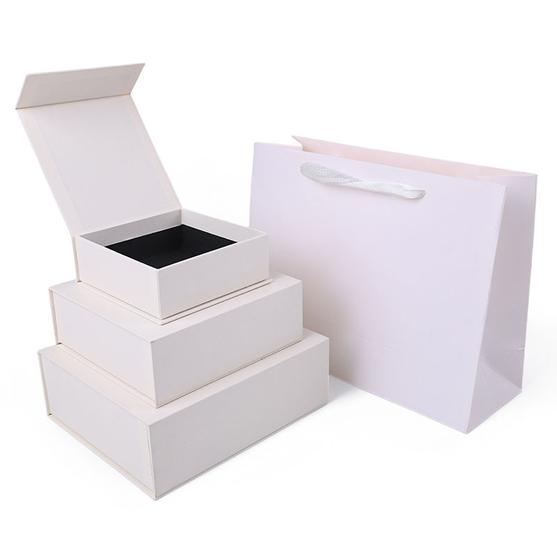 Paper jewelry Gift Box Packaging Eco Friendly Cardboard white Magnetic Jewelry Box