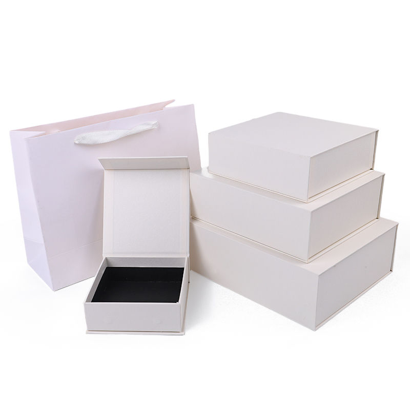 Paper jewelry Gift Box Packaging Eco Friendly Cardboard white Magnetic Jewelry Box