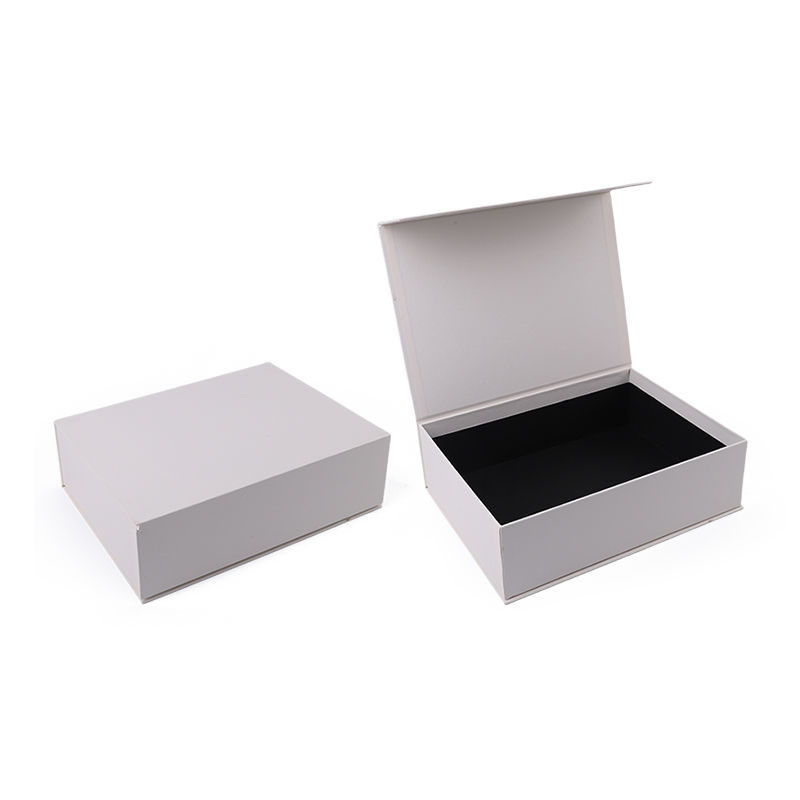 Paper jewelry Gift Box Packaging Eco Friendly Cardboard white Magnetic Jewelry Box