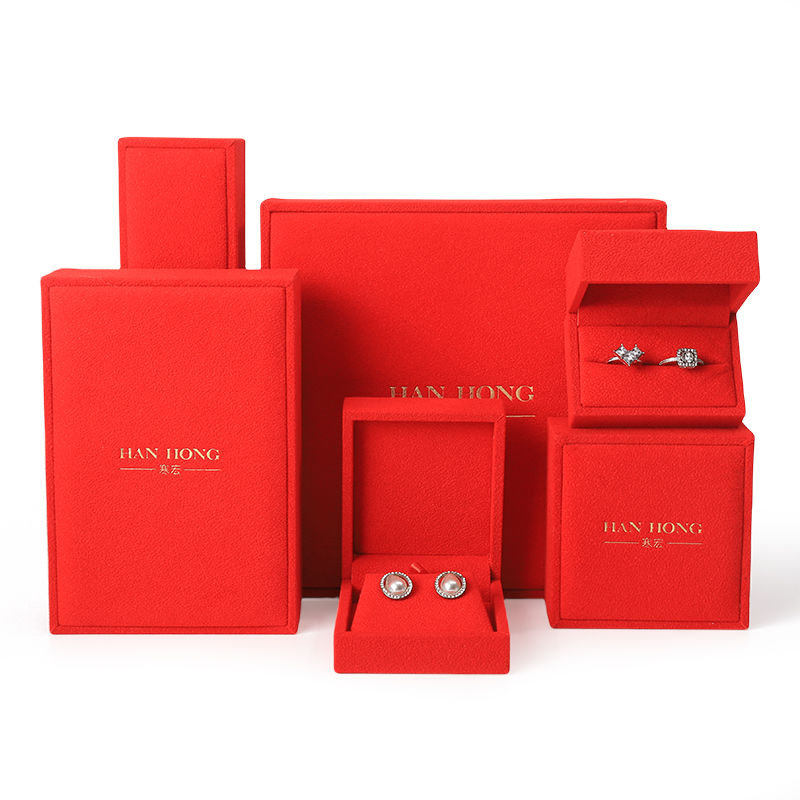 customised high end velvet square red jewelry box for bracelet Necklace ring packaging