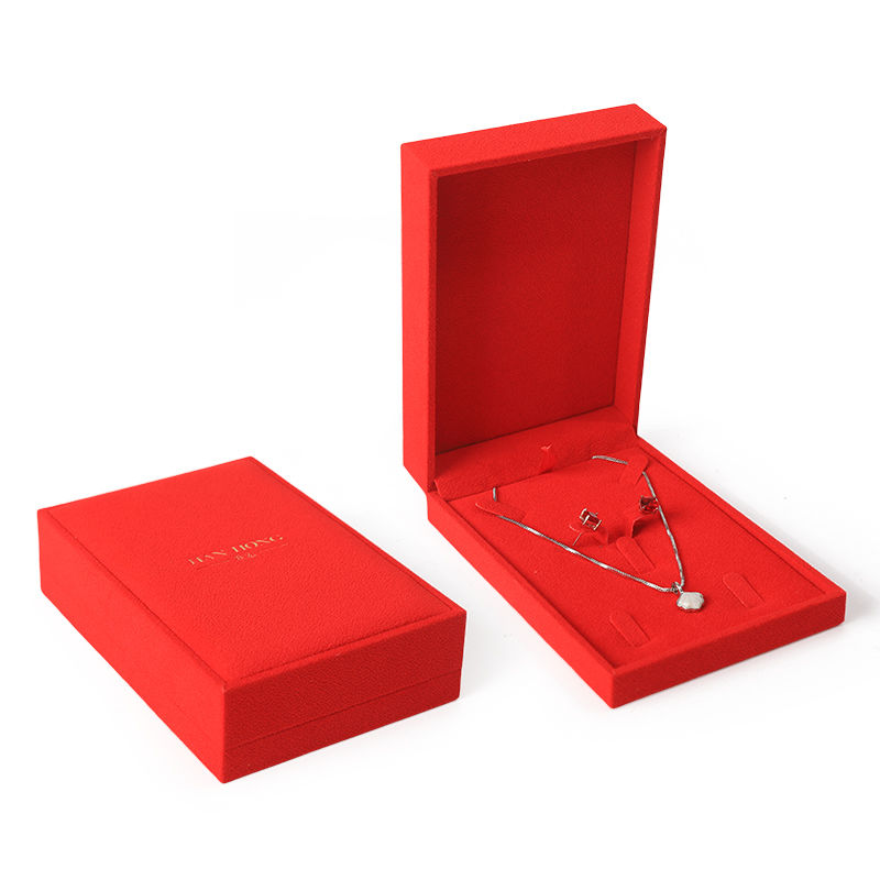 customised high end velvet square red jewelry box for bracelet Necklace ring packaging