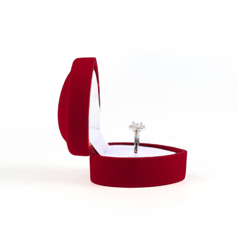 customizable hign end heart shape velvet red jewelry ring box for Valentine's Day