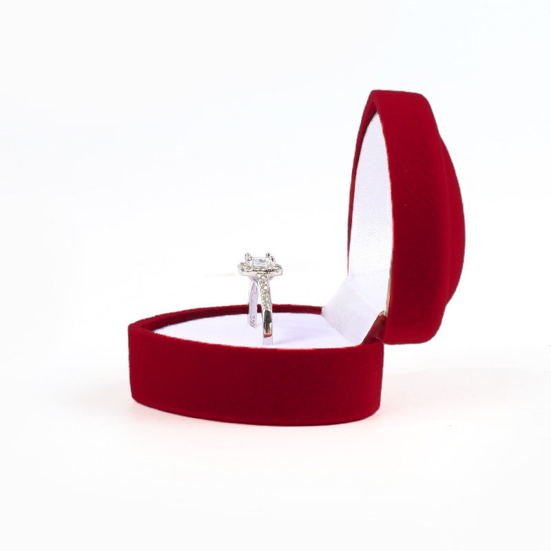 customizable hign end heart shape velvet red jewelry ring box for Valentine's Day