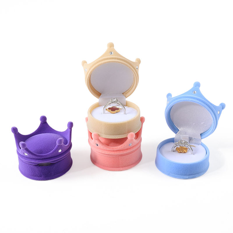 personalized hign end flip crown velvet ring box jewelry packaging for Holiday gifts