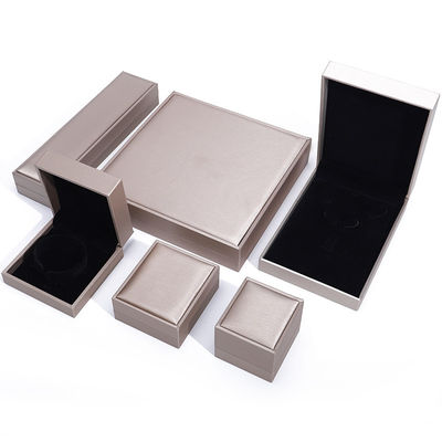 Square Grain Faux Leather Jewelry Box , Elegant Brushed Jewelry Packaging Box OEM